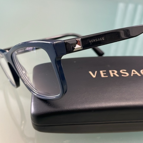 Versace prescription glasses - Picture 3 of 7